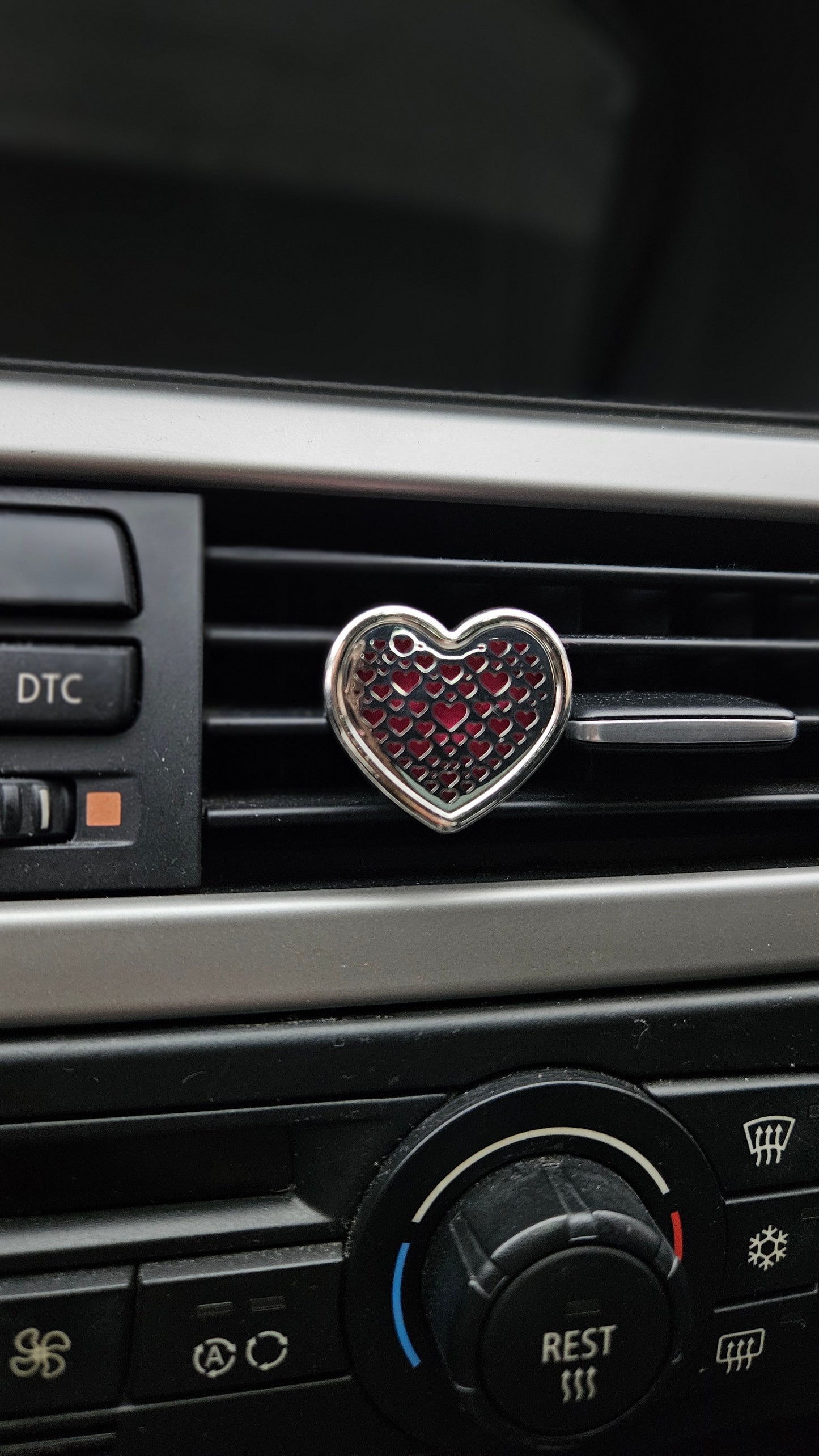 Personalizuotas automobilio kvapukas